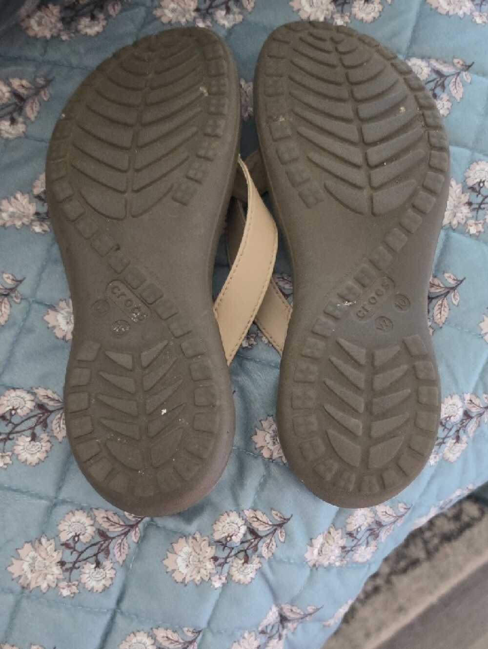 CROCS Women's Tan Dual Comfort Flip Sandals - Picture 2 of 3